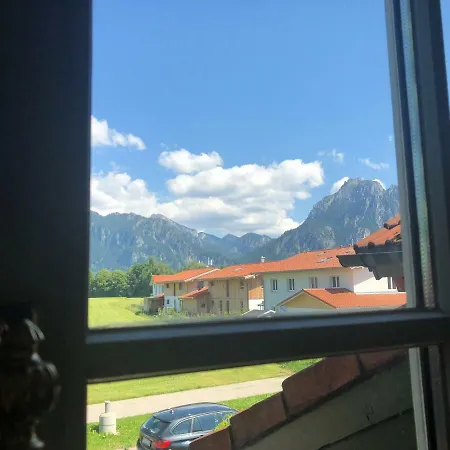 Apartment Feriewohnung Klassik Im Roten Haus